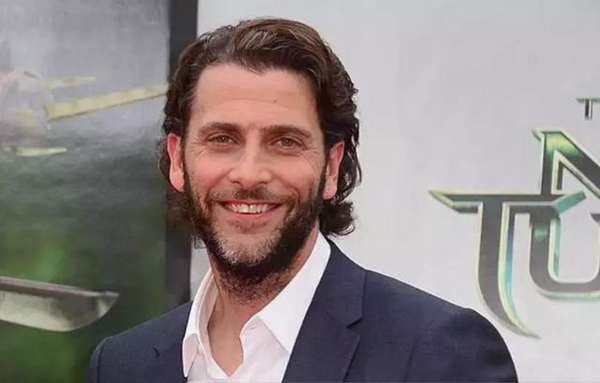 十二位制片人，说说他们怎么做出这些难度极大的电影