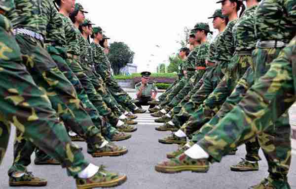 高一军训必须带什么?哪些需要注意?快点看看这个,尽早准备