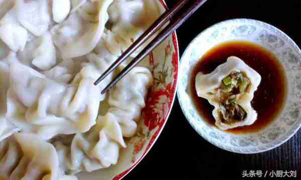 饺子蘸料怎么做最好吃?卖了15年水饺的老板告诉你,吃了会上瘾