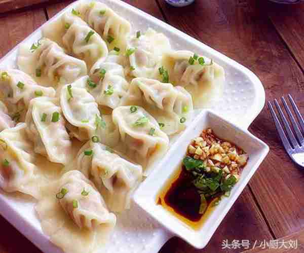 饺子蘸料怎么做最好吃?卖了15年水饺的老板告诉你,吃了会上瘾