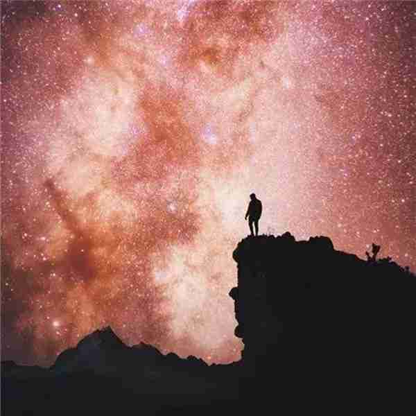 说人得瑟是什么意思(做人千万不能得瑟)