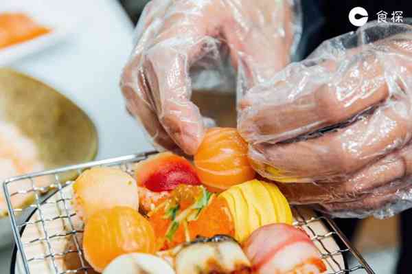 带心仪的女生来吃波波球，一不小心全垒打