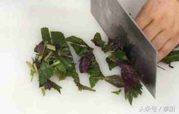 龙虾怎么做才好吃?大厨教你一个饭店的做法,一大盘都吃干净了