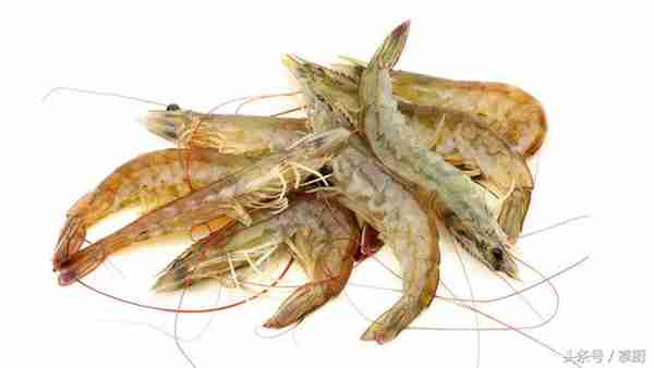 龙虾怎么做才好吃?大厨教你一个饭店的做法,一大盘都吃干净了