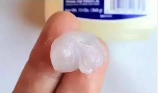 万能的凡士林，堪称护肤界的扛把子