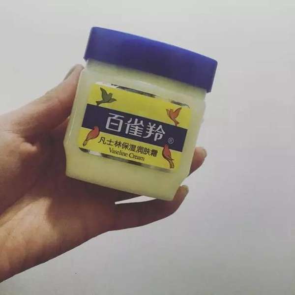 万能的凡士林，堪称护肤界的扛把子