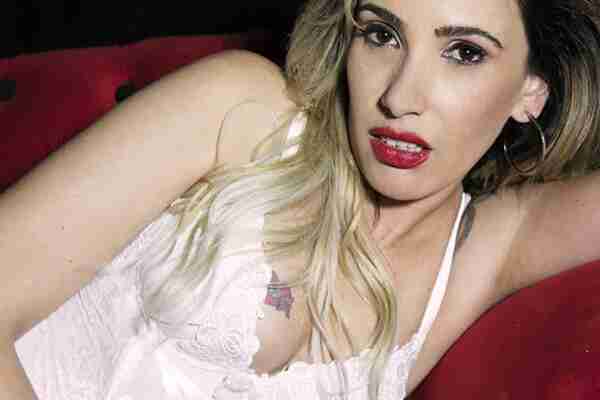 夏天内衣穿什么颜色的好（夏季穿什么样的内衣凉快）