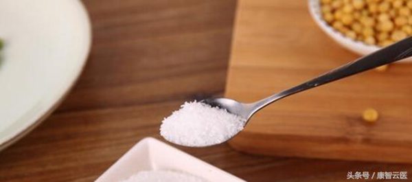 怀孕时有很多不能吃的东西,尤其是怀孕初期更要注意