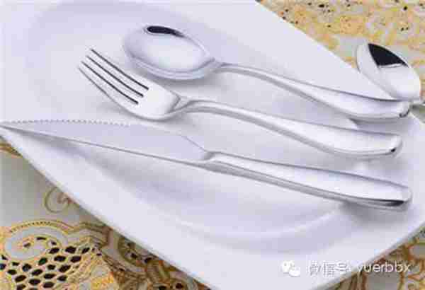 饭碗很重要,这些餐具不能给宝宝用!