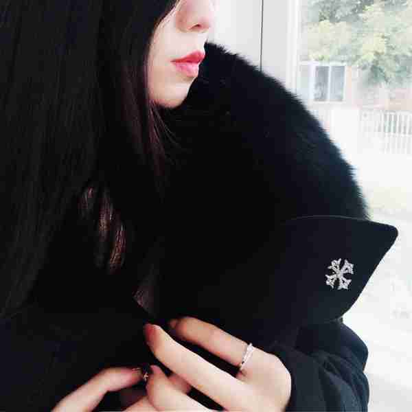 哪些适合冬季佩戴饰品材质你知道吗?