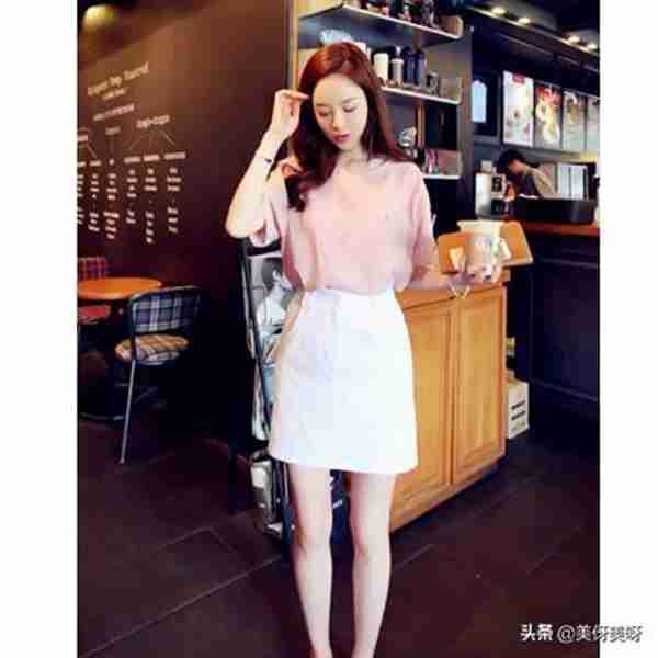 粉色衣服配什么颜色裤子和裙子,粉色怎么穿好看