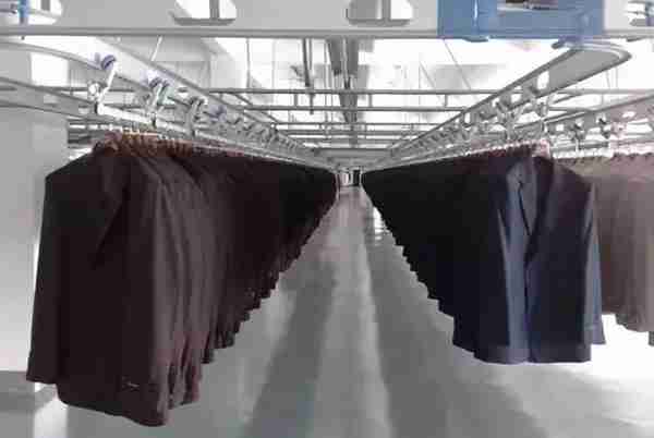 干洗店洗的衣服干净卫生吗(如何选择靠谱的干洗店)