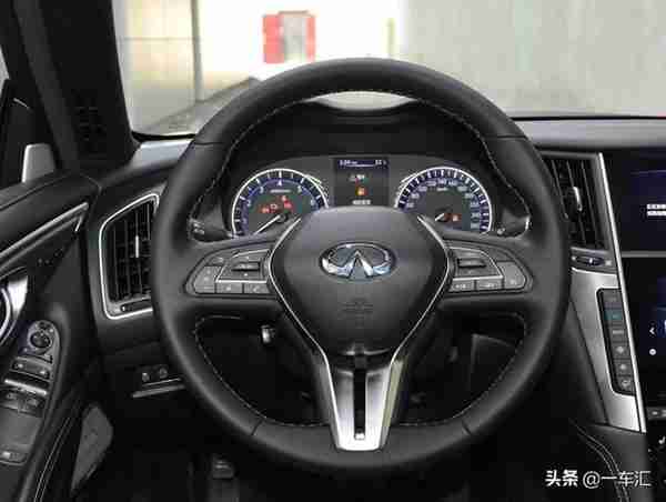 30多万元买跑车，看腻了福特野马，网友：这辆英菲尼迪Q60怎么样
