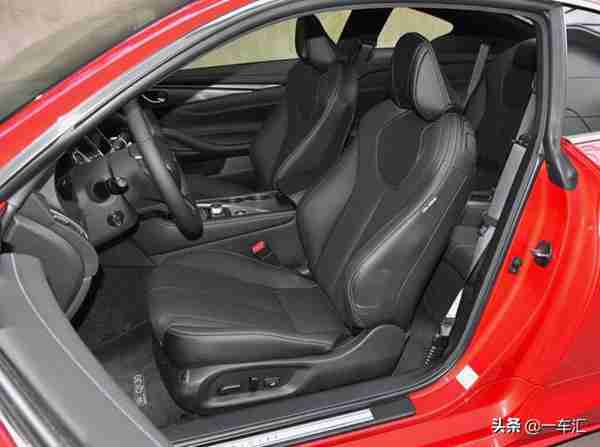 30多万元买跑车，看腻了福特野马，网友：这辆英菲尼迪Q60怎么样