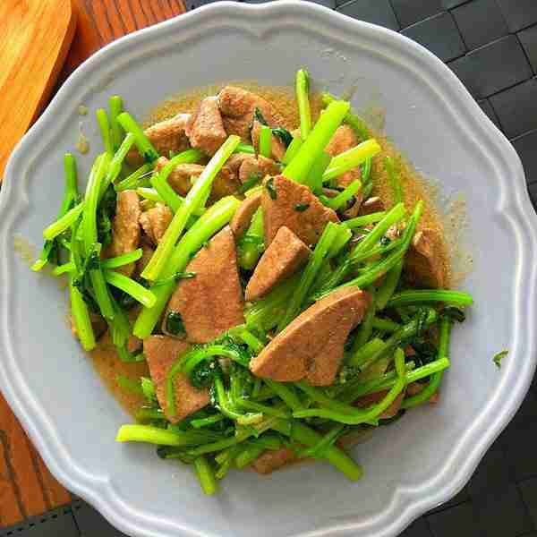 补铁,这8种食物要多吃!10道补铁食谱,让宝宝远离缺铁性贫血!