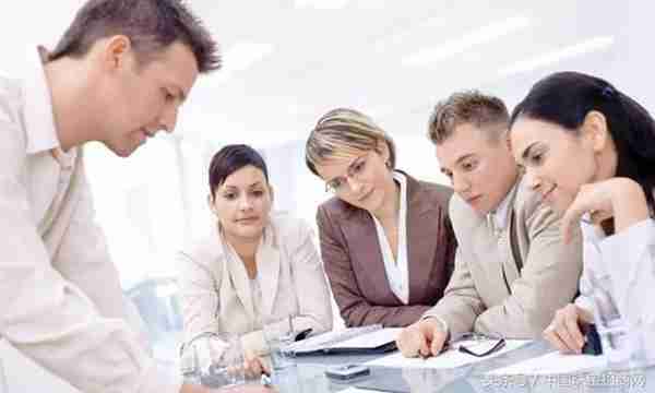 如何做好一个优秀的导购(导购员如何向顾客推销利益)