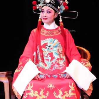 韩再芬徽州女人( 这戏曲到底讲了个什么故事)