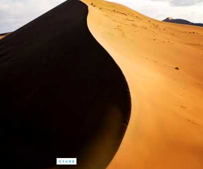 想知道月牙泉位于何处?读完这篇文章就懂了!