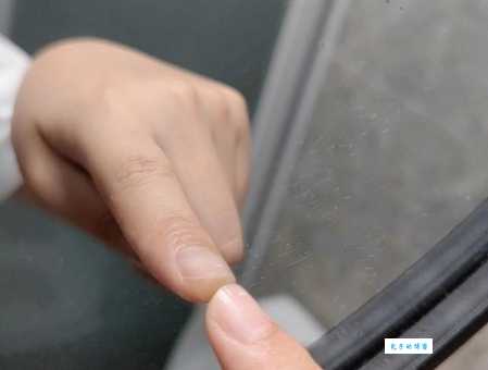 双面镜原理是什么意思?看完你就明白了!