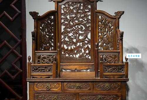 镜匣什么意思？揭秘古代女子精致的梳妆工具！