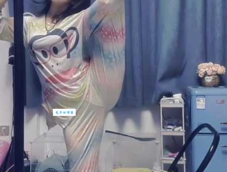 劈腿是什么意思？详解劈腿的含义和引申义