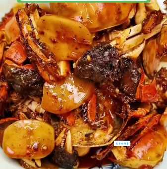 如何快速清洗螃蟹？简单方法，一看就会！