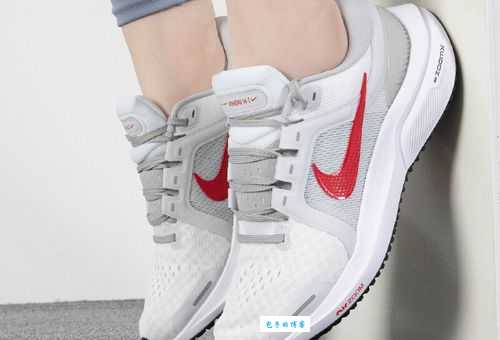 耐克Zoom Air与Zoom气垫:哪个更适合你?