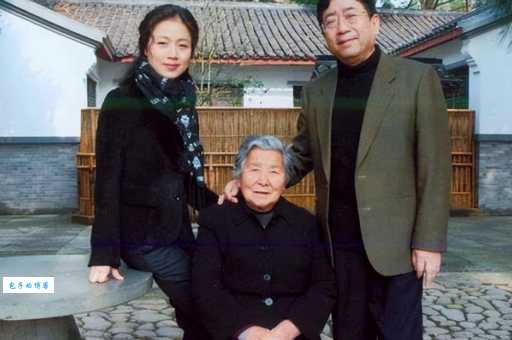 女作家马兰第一任丈夫究竟是谁?真相令人意外